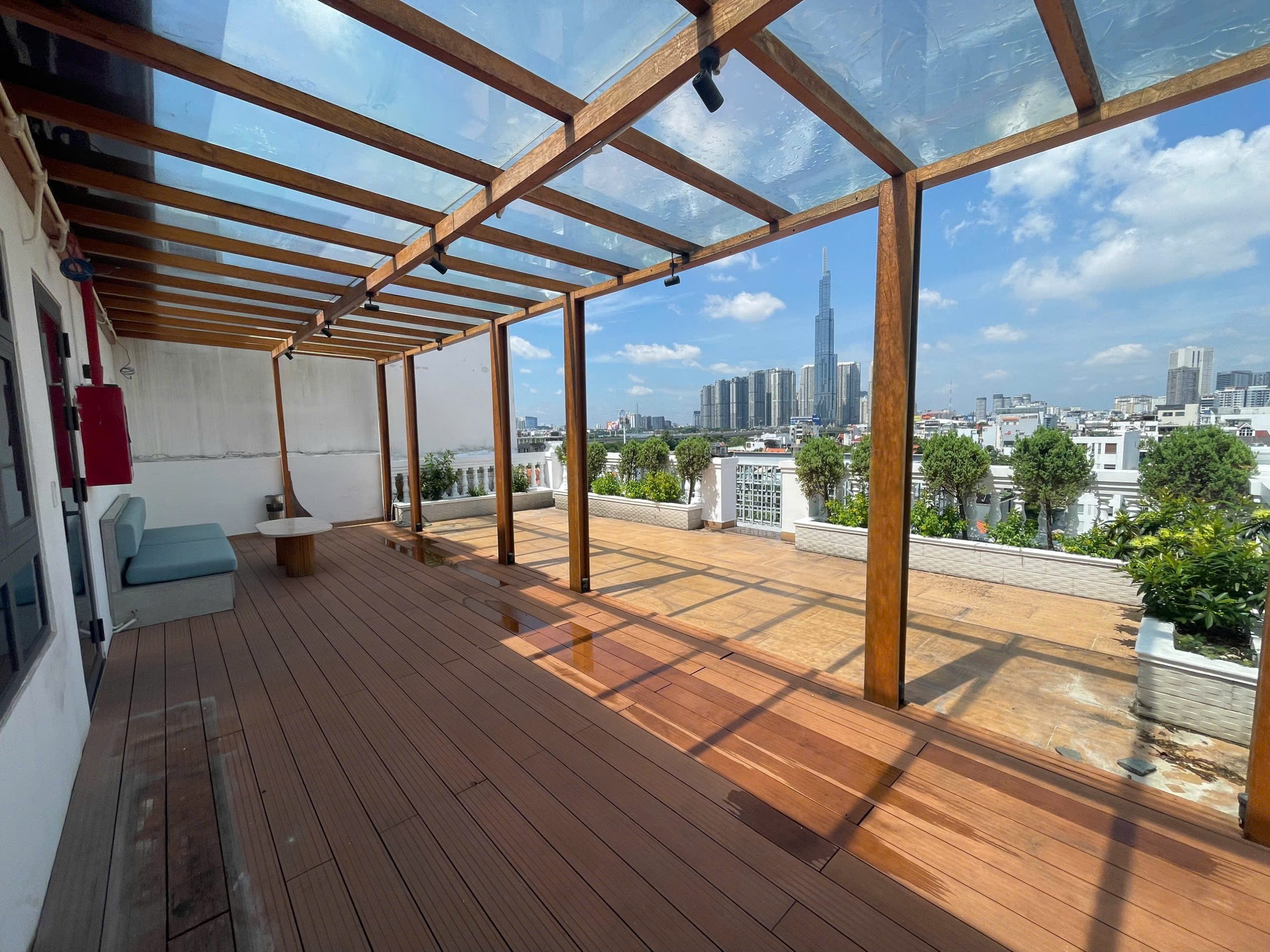 Hình ảnh tòa nhà 27C Quốc Hương